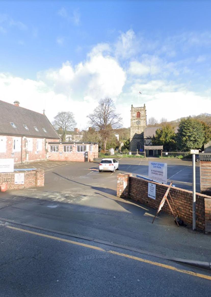 Prince Of Wales Pub And Accommodation Llangollen Extérieur photo